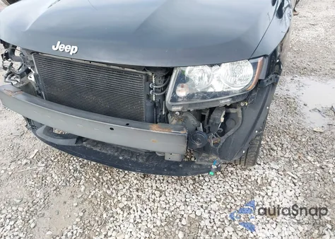 2016 Jeep Compass High Altitude Edition из США, поврежденный, VIN 1C4NJCEAXGD802810